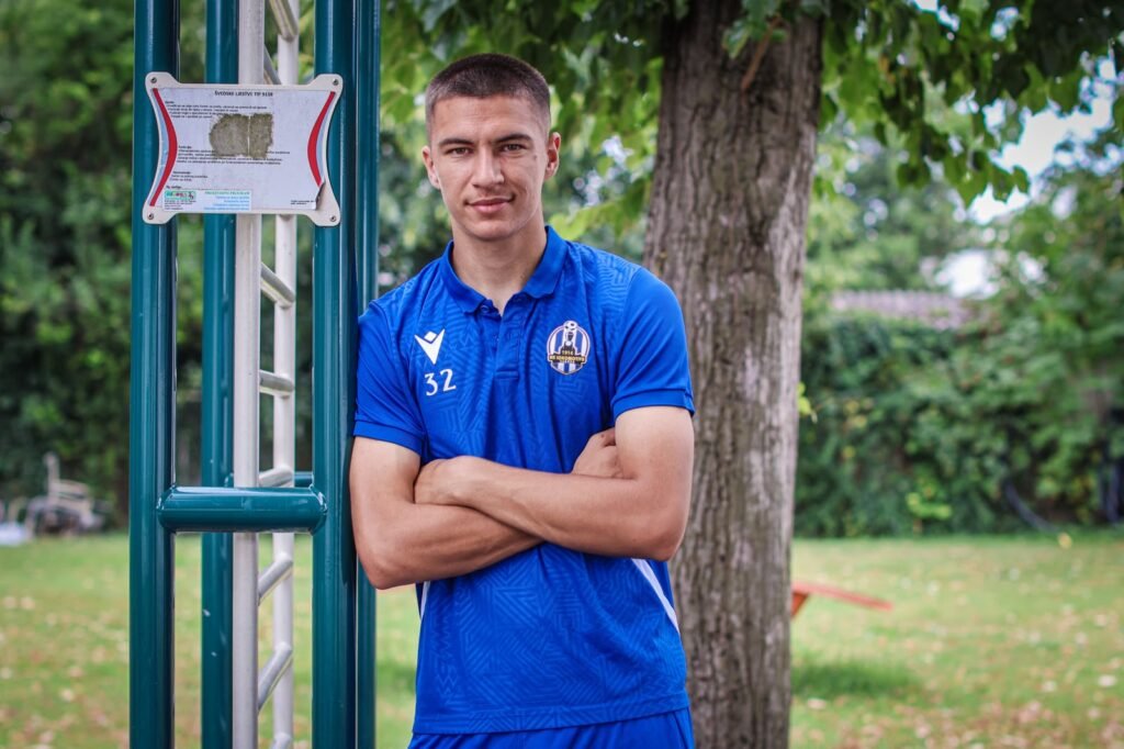 Dardan Morina after signing for NK Lokomotiva Zagreb